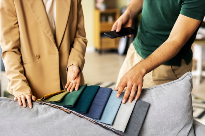 Nowe tkaniny w Twoim mieszkaniu – dlaczego warto dokonać świadomego wyboru materiałów?